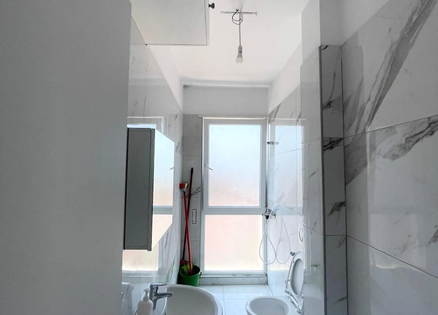 Relax Spot Apartamento Tirana 0*,